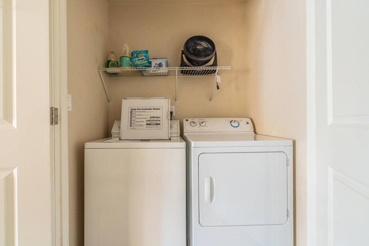 Modern And Spacious Apartment- Gym, Wifi, Free Parking Seattle Exterior photo